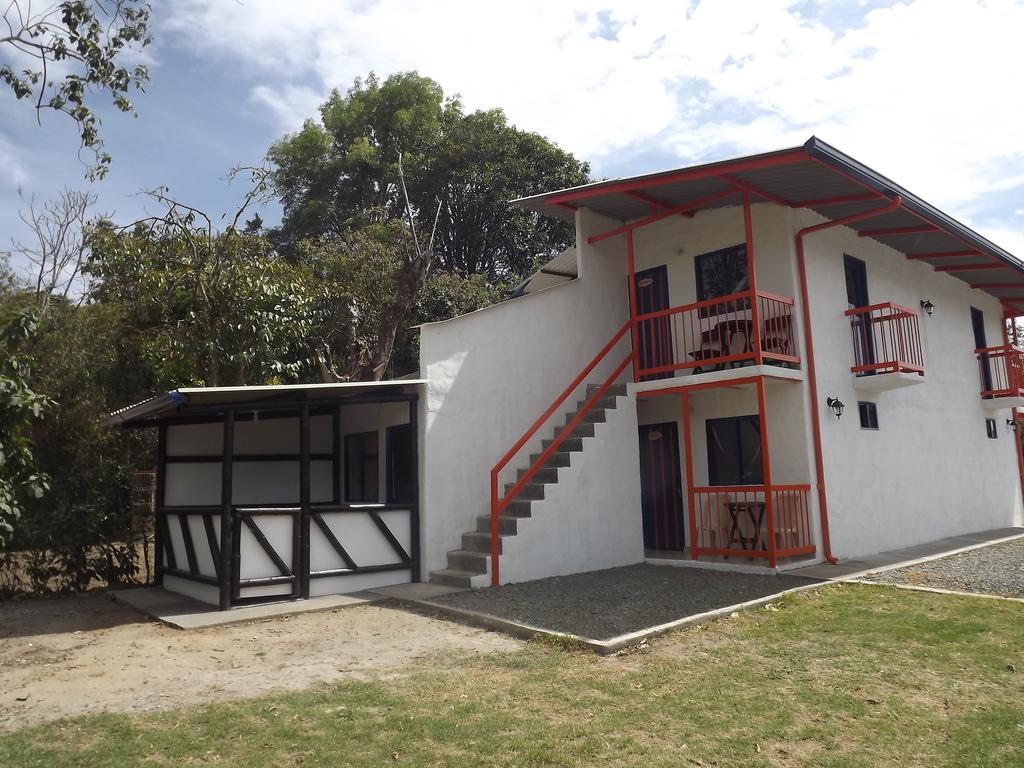El Zorzal Hotel